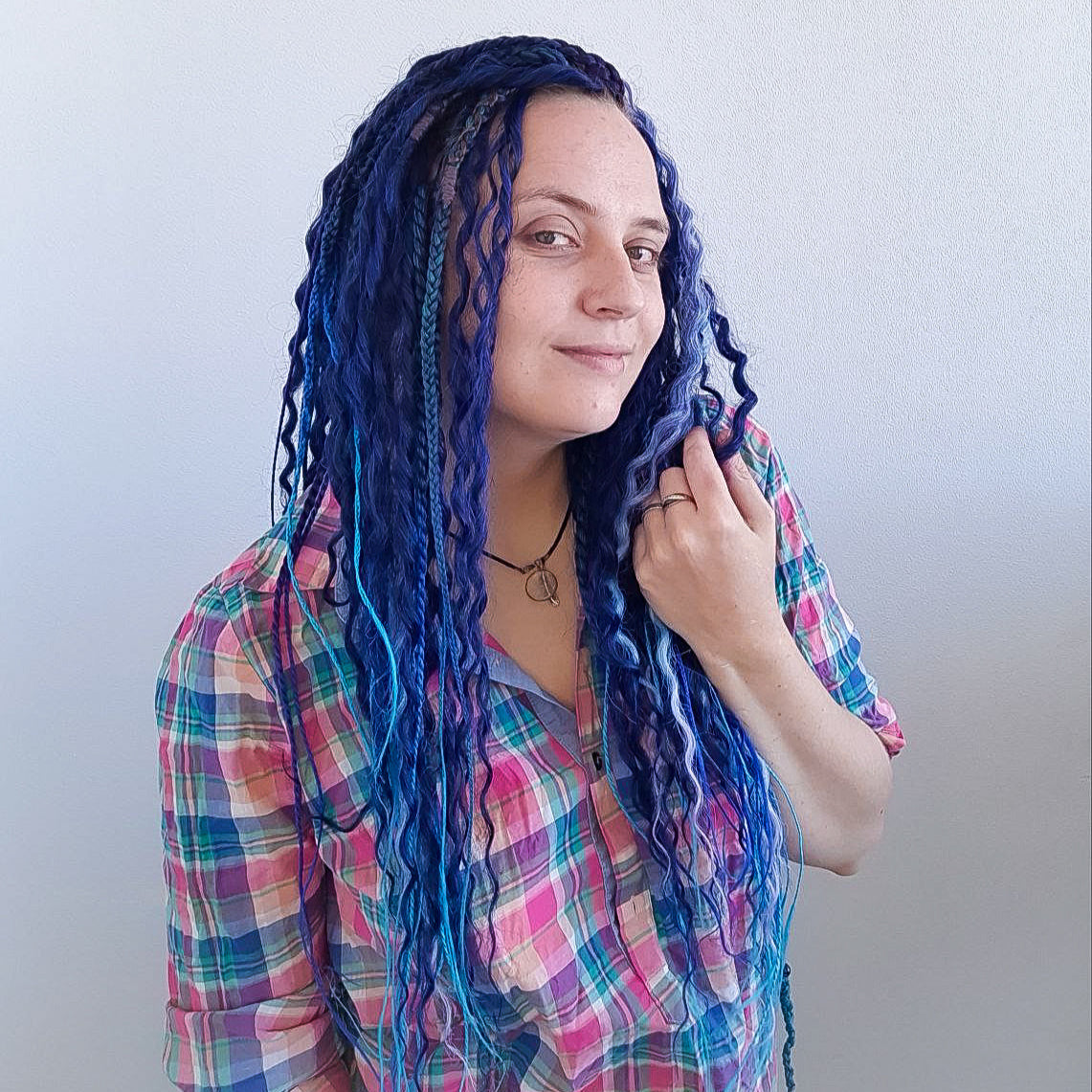 Hybrid DE synthetic set of 22-24" dreaded curls, braids, and Senegalese twists in blue shades