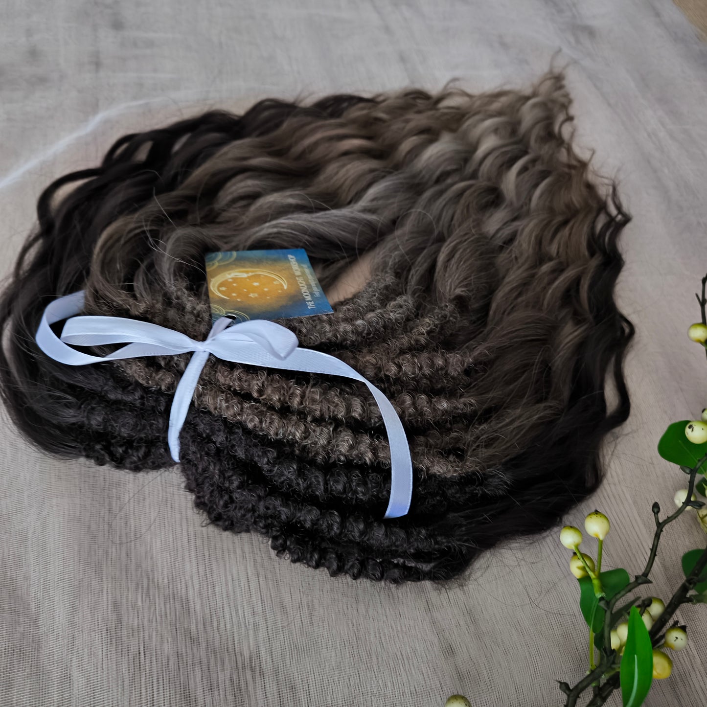 Brown mix: BRUSHABLE synthetic DE dreaded curls (regular or push-up/dolly)