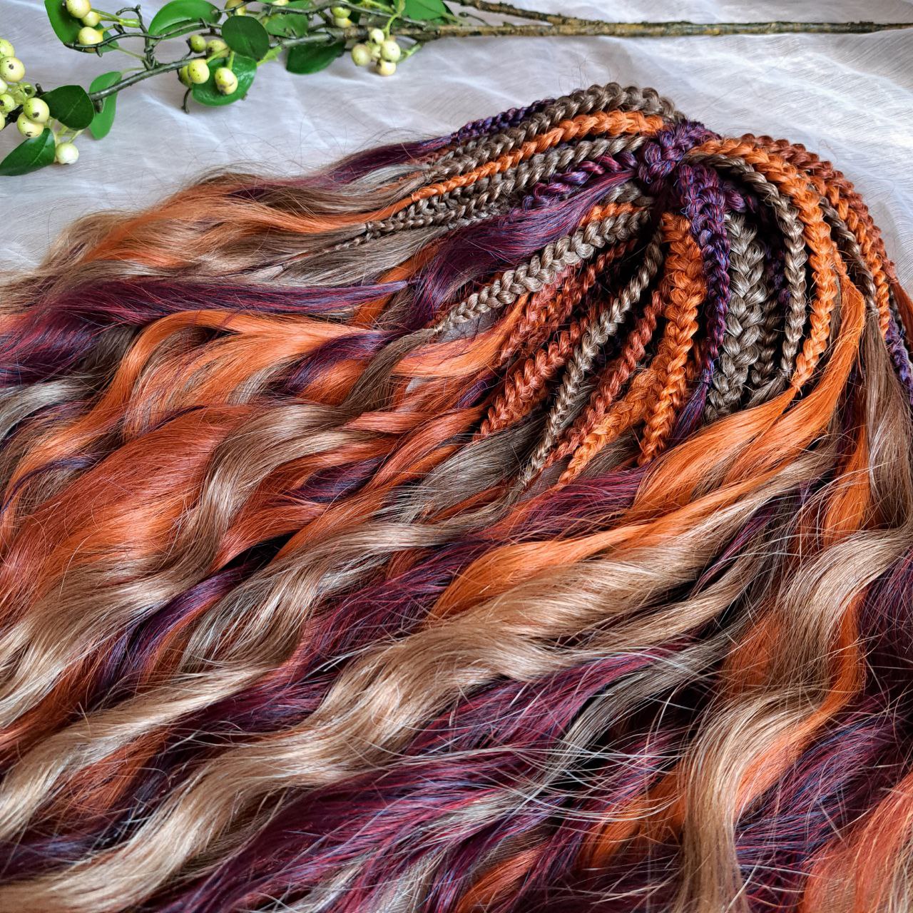 warm and rich, this set combines five carefully chosen shades: brown mixed with soft hazelnut brown, while fiery copper and golden auburn tones bring glowing warmth. A final touch of hand-blended plum purple adds contrast and mystery, completing this striking multi-tone mix.