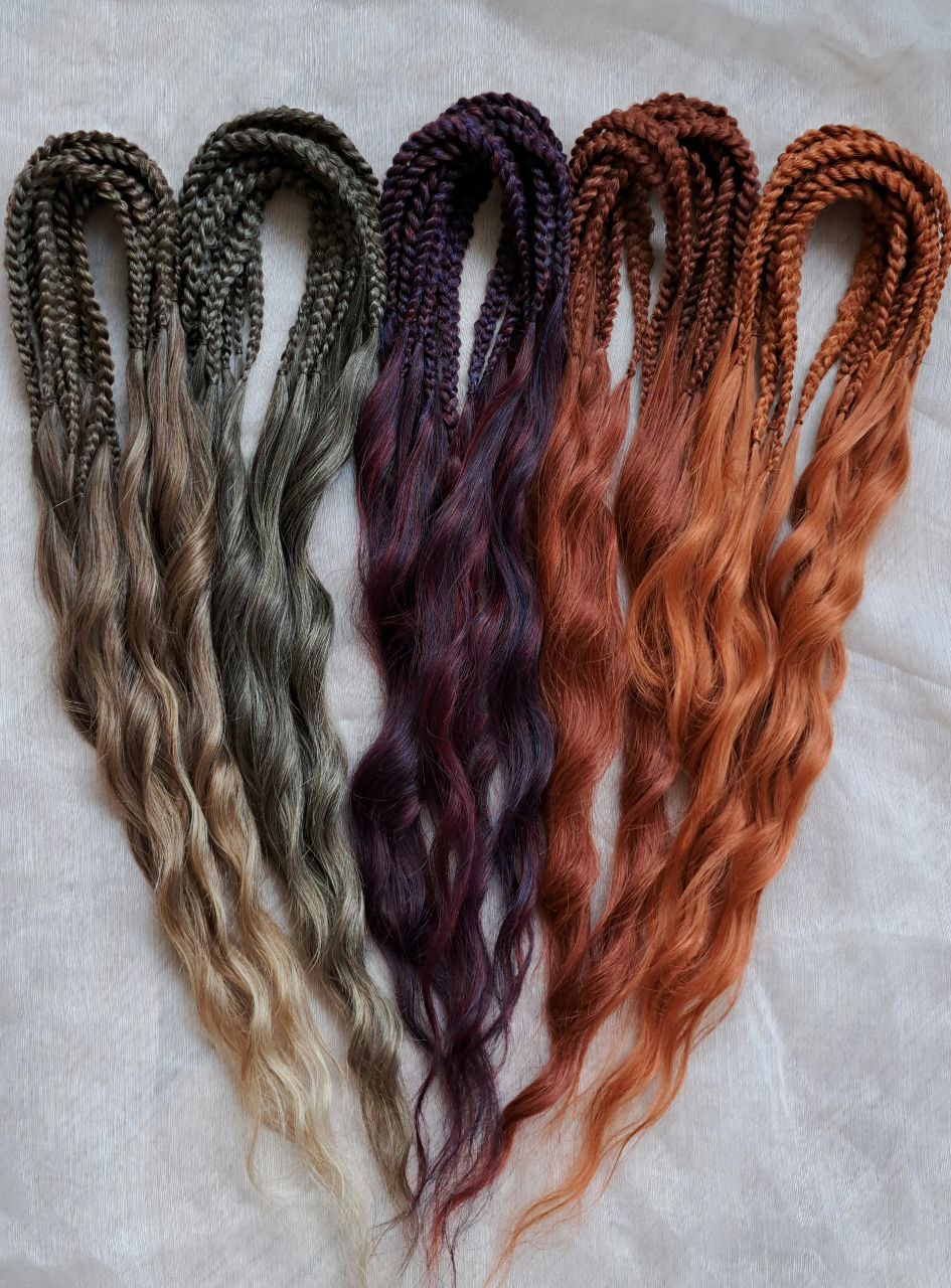 warm and rich, this set combines five carefully chosen shades: brown mixed with soft hazelnut brown, while fiery copper and golden auburn tones bring glowing warmth. A final touch of hand-blended plum purple adds contrast and mystery, completing this striking multi-tone mix.