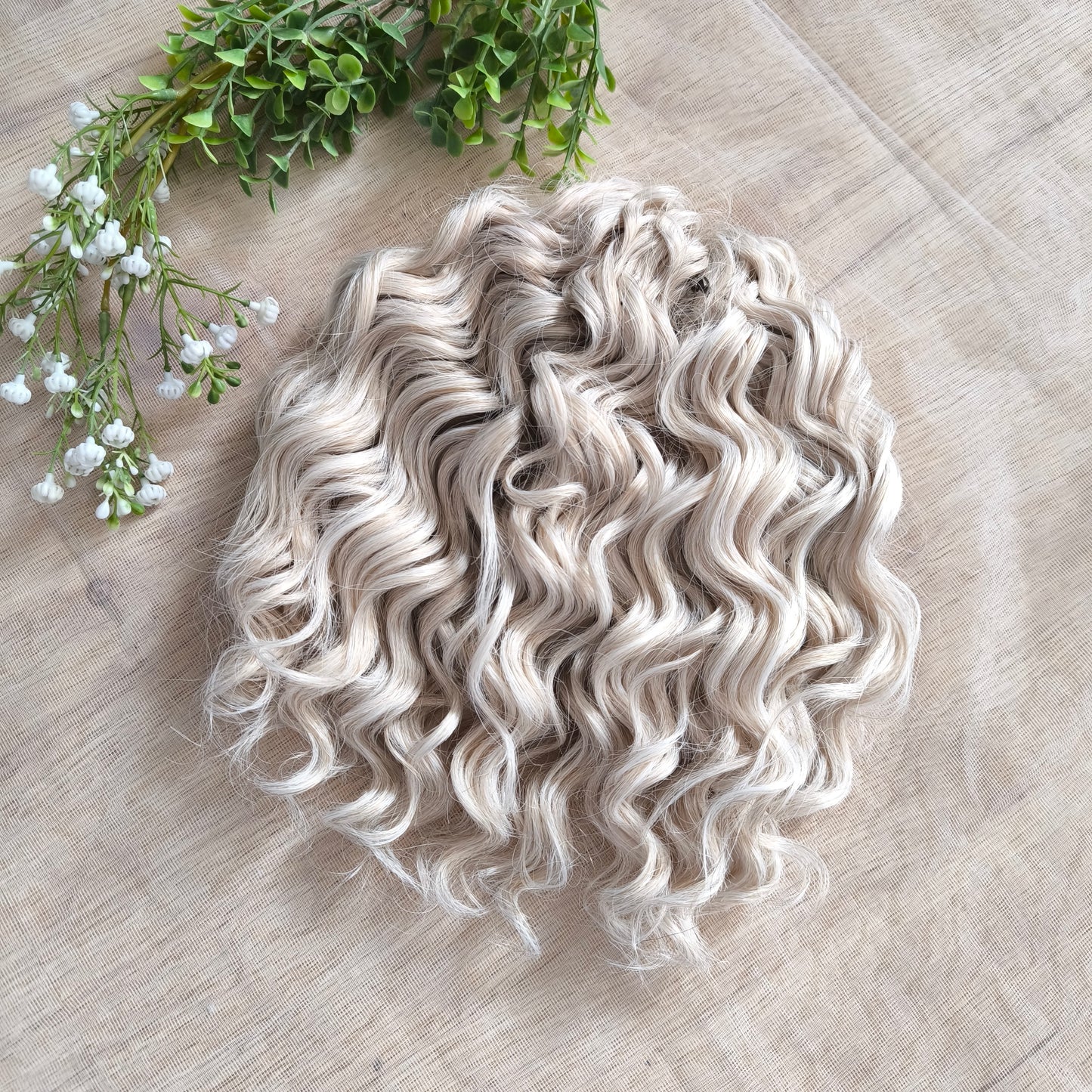 Short 10" ( 25 cm) platinum blonde and silver standard dreaded synthetic curls