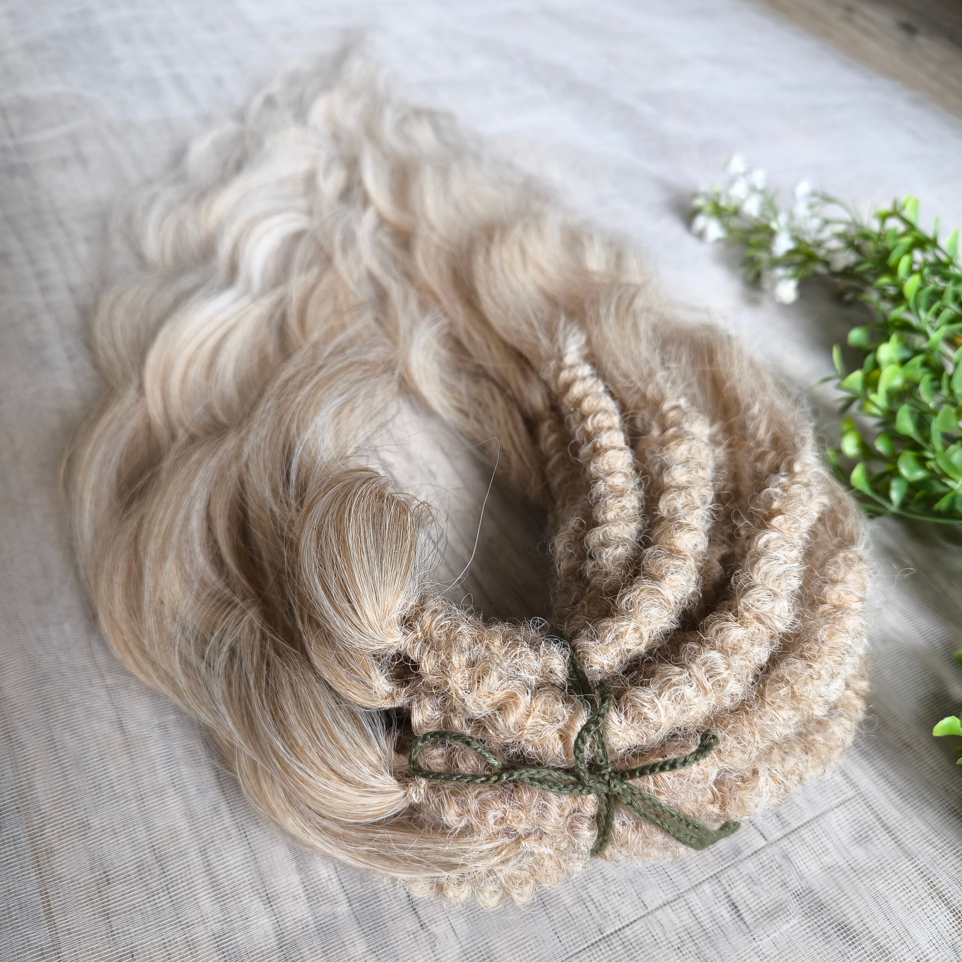 Ombre from warm blonde to platinum blonde soft, lightweight, and reusable synthetic brushable double ended wavy dreadlocks (regular dreaded, braided middle, or push-up).


The length:
Standard dreaded - 22-24 inches (55-60 cm), dreaded part ±4-5 inches
Braided middle - 22-24 inches (55-60 cm), braid ±4-5 inches folded (total ±8-10 inches)
Push-up / Dolly - 20-22 inches (50-55 cm), dreaded part ±4 inches (from working side)