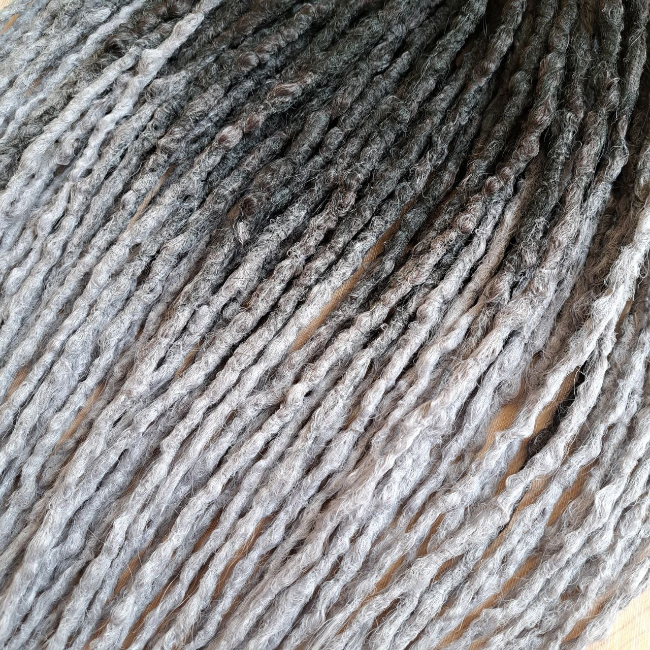 Ready to ship: Shadow Fade - synthetic set of 43 DE 23 inches crochet textured dreads, ombre Black to grey 