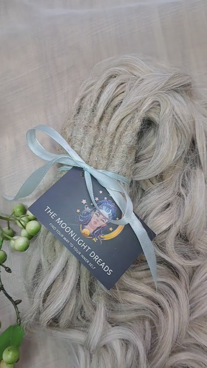 Ready to ship: 58 DE ombre from ash blonde to platinum blonde BRUSHABLE synthetic regular dreaded 16" curls